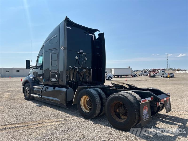Kenworth T680 Vetopöytäautot