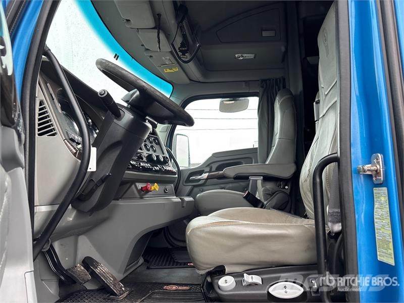 Kenworth T680 Vetopöytäautot