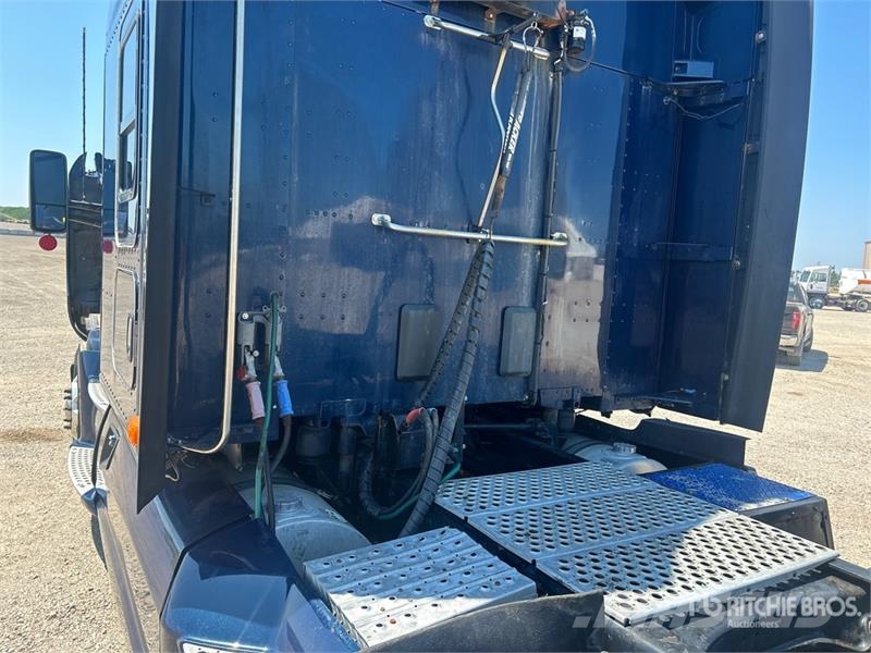 Kenworth T680 Truck Tractor Units