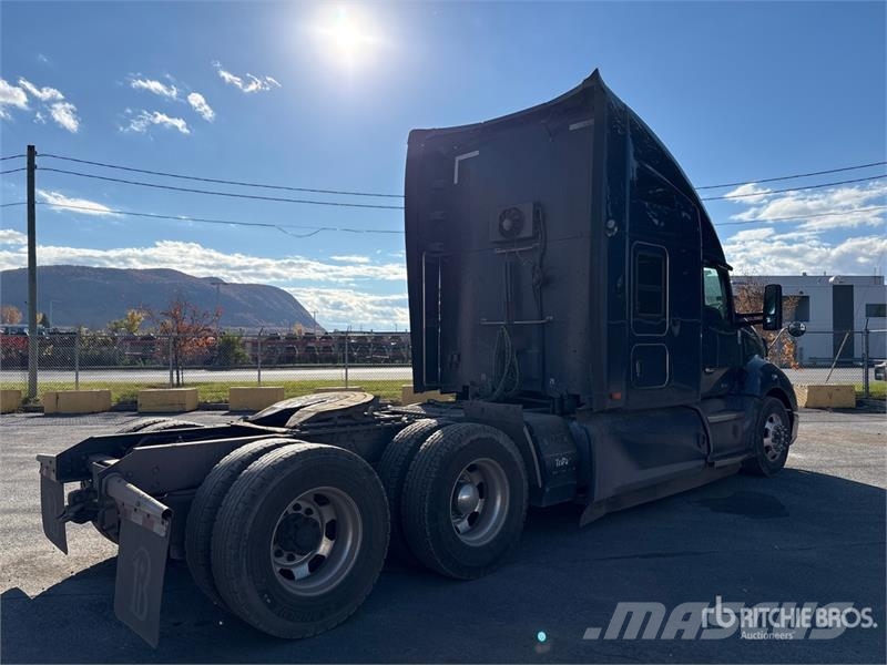 Kenworth T680 وحدات الجر