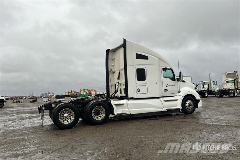 Kenworth T680 Truck Tractor Units