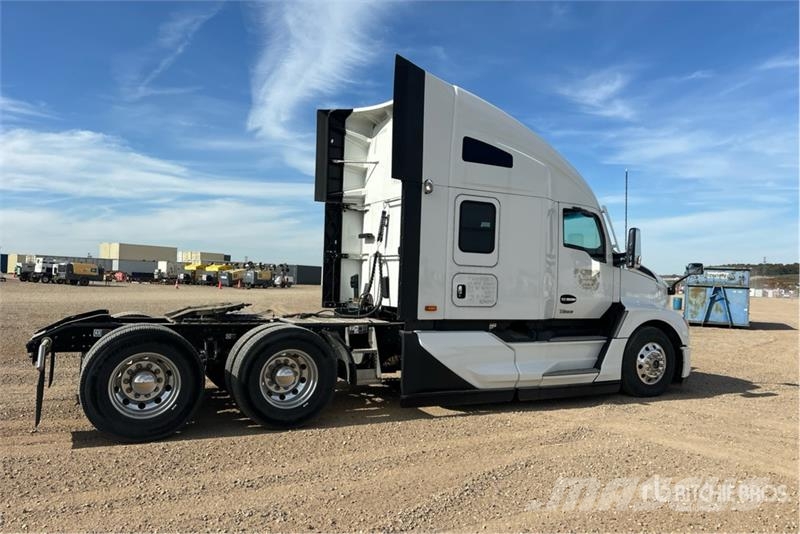 Kenworth T680 Τράκτορες