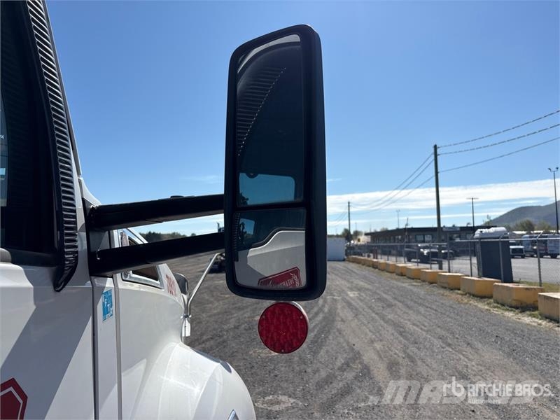 Kenworth T680 Motrici e Trattori Stradali