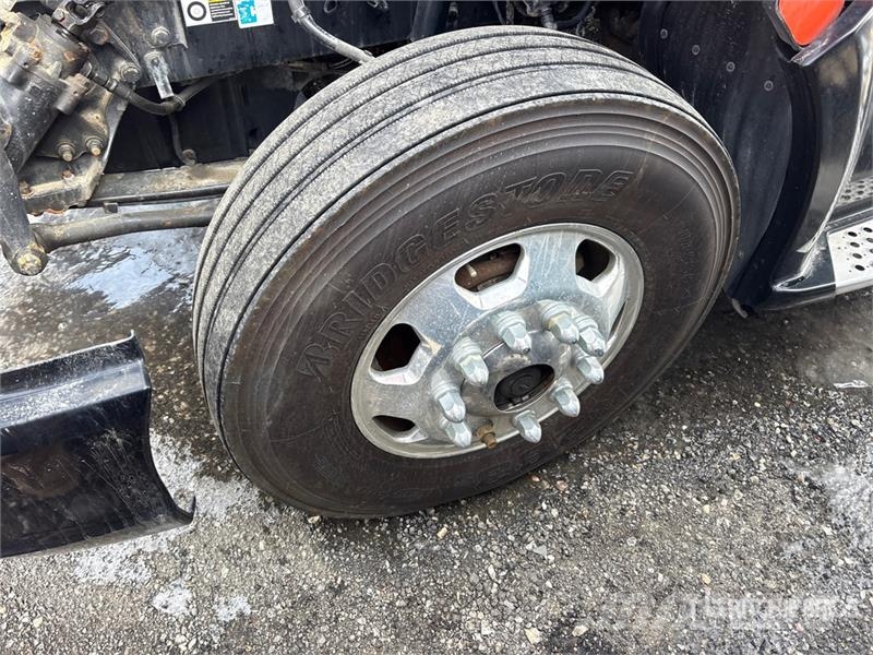 Kenworth T680 Влекачи
