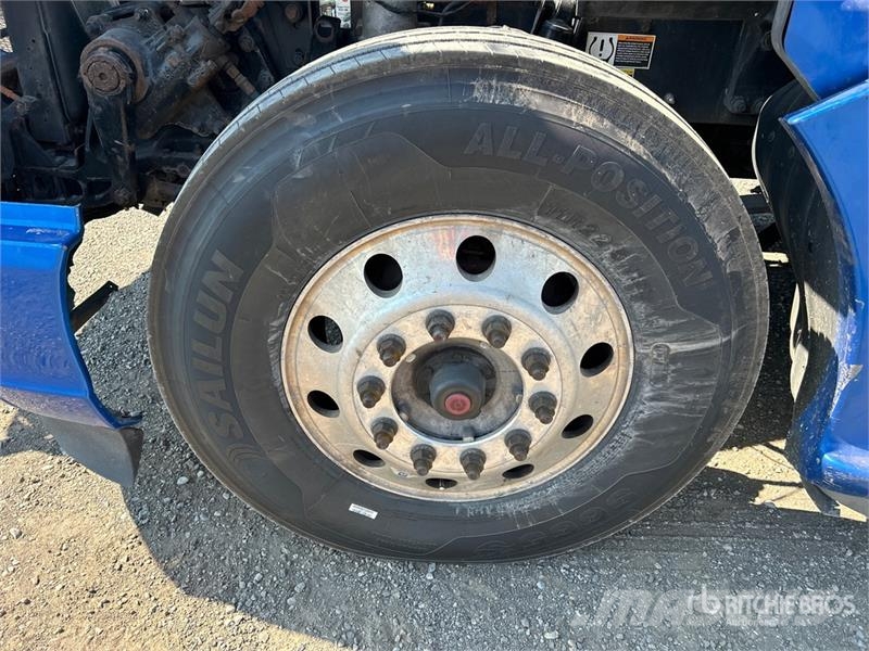 Kenworth T680 Tractor Units