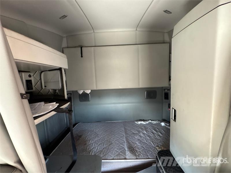 Kenworth T680 Motrici e Trattori Stradali
