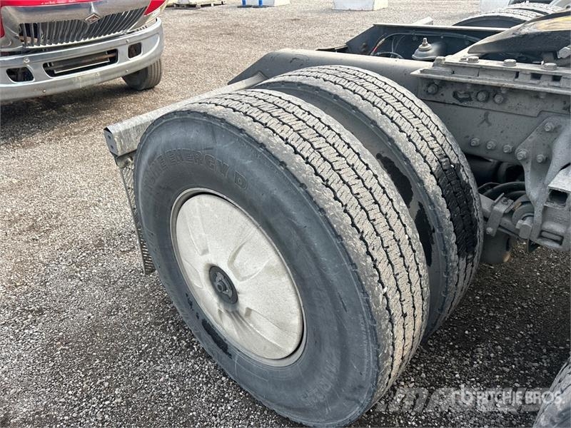 Kenworth T680 Vetopöytäautot