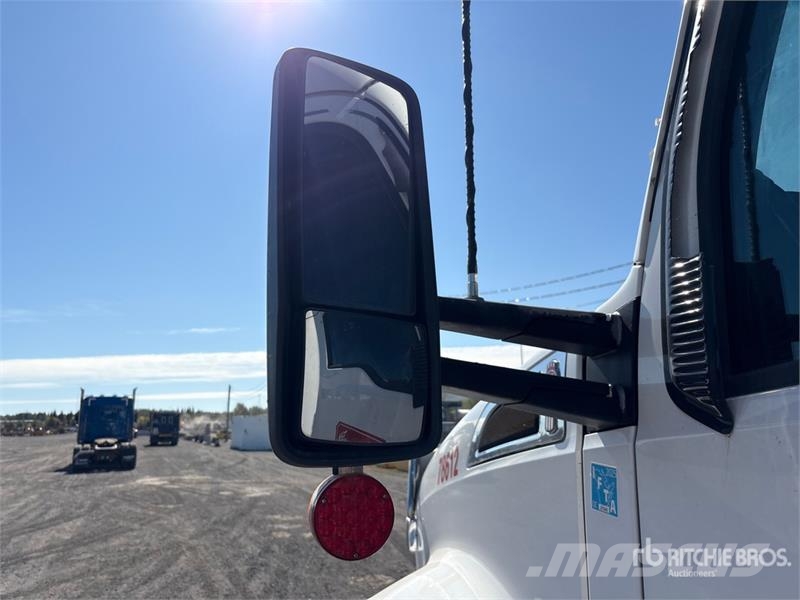 Kenworth T680 Motrici e Trattori Stradali