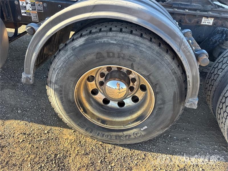 Kenworth T680 牵引车