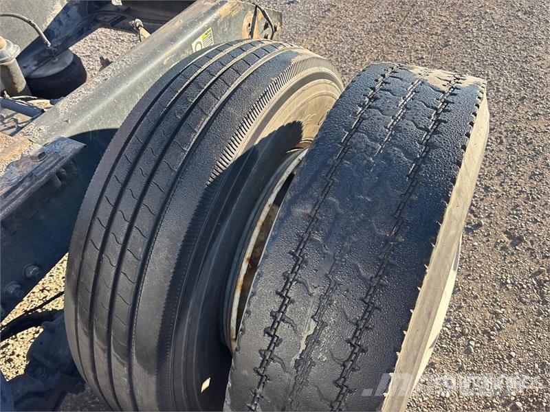 Kenworth T680 وحدات الجر