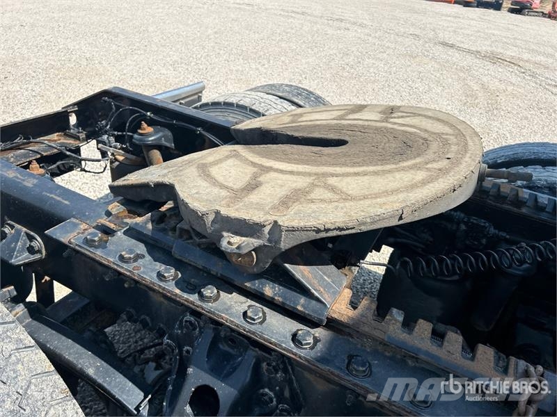 Kenworth T680 Vetopöytäautot