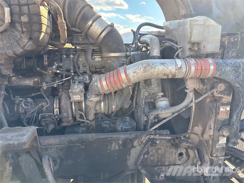 Kenworth T680 وحدات الجر
