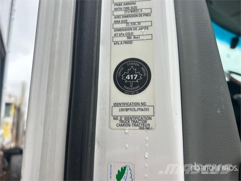 Kenworth T680 وحدات الجر