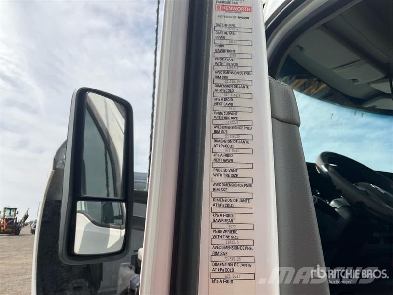 Kenworth T680 Vetopöytäautot