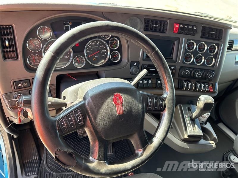 Kenworth T680 Vetopöytäautot