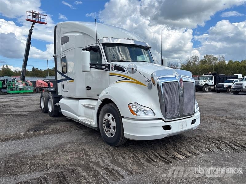 Kenworth T680 وحدات الجر