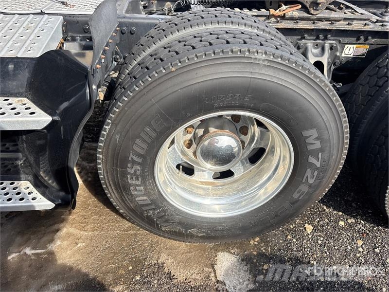 Kenworth T680 Влекачи