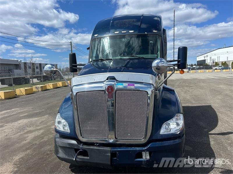Kenworth T680 Vetopöytäautot