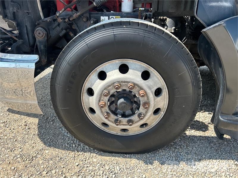 Kenworth T680 Vetopöytäautot