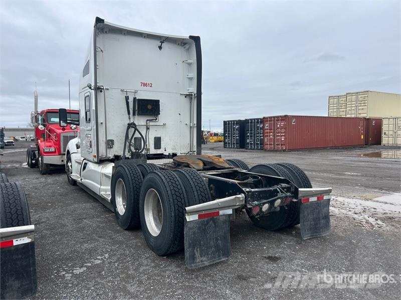Kenworth T680 Vetopöytäautot