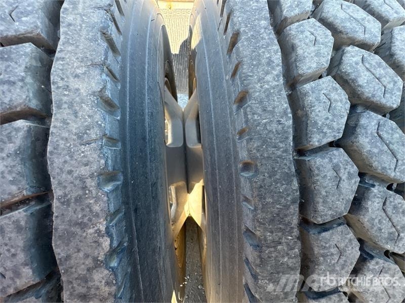 Kenworth T680 Motrici e Trattori Stradali