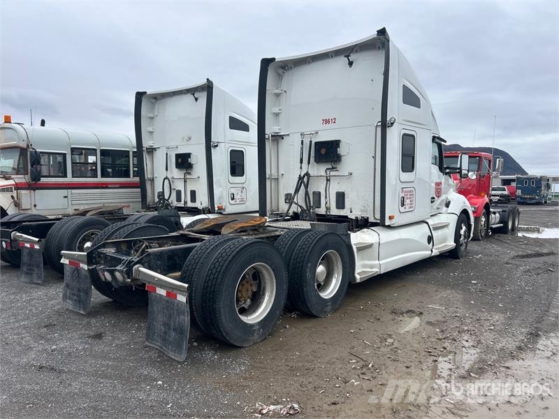 Kenworth T680 Vetopöytäautot