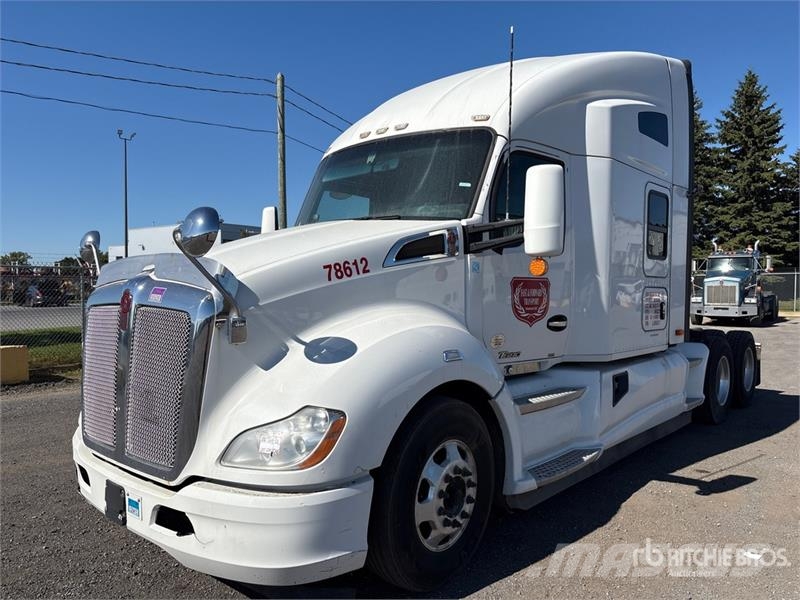 Kenworth T680 Motrici e Trattori Stradali