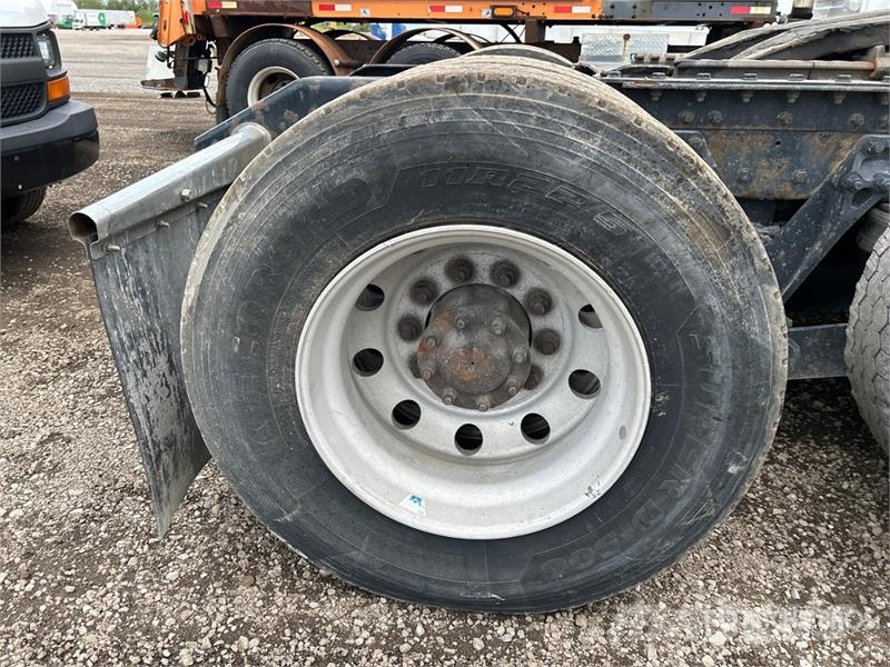 Kenworth T680 Vetopöytäautot