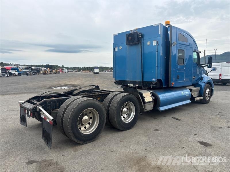 Kenworth T680 Vetopöytäautot