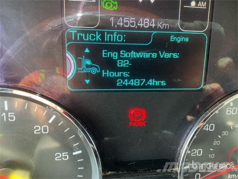 Kenworth T680 Vetopöytäautot