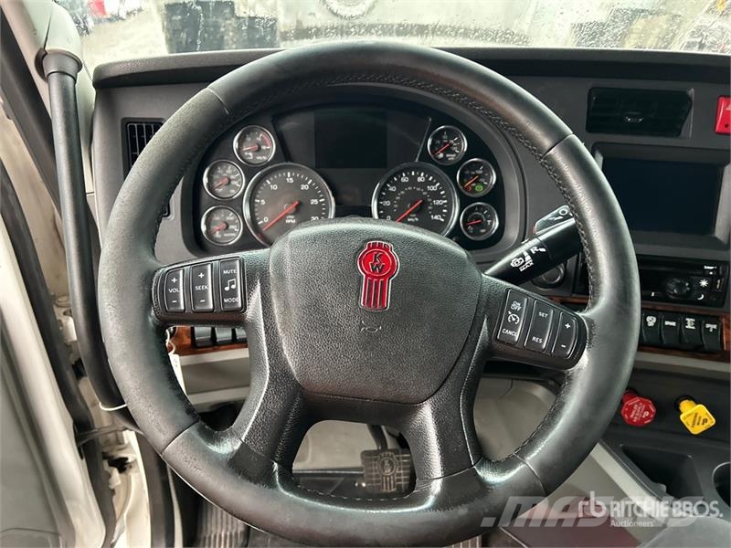 Kenworth T680 Truck Tractor Units
