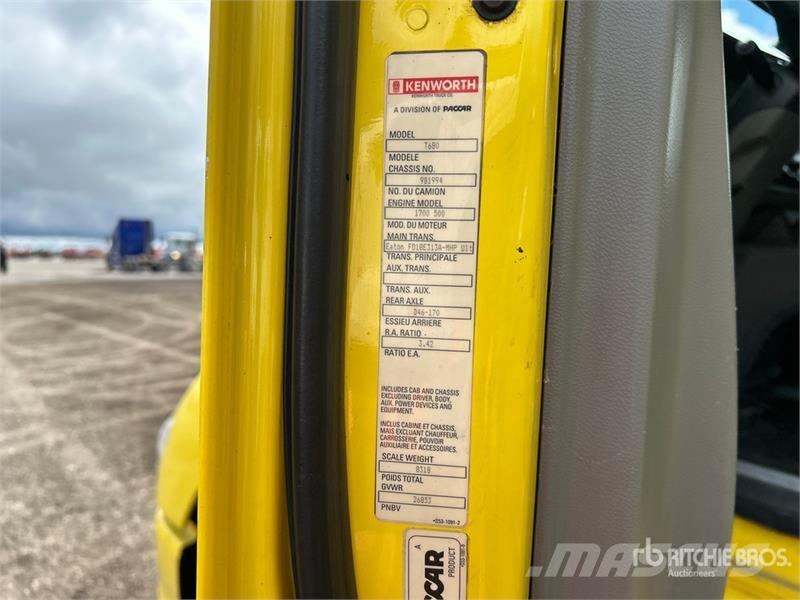Kenworth T680 Vetopöytäautot