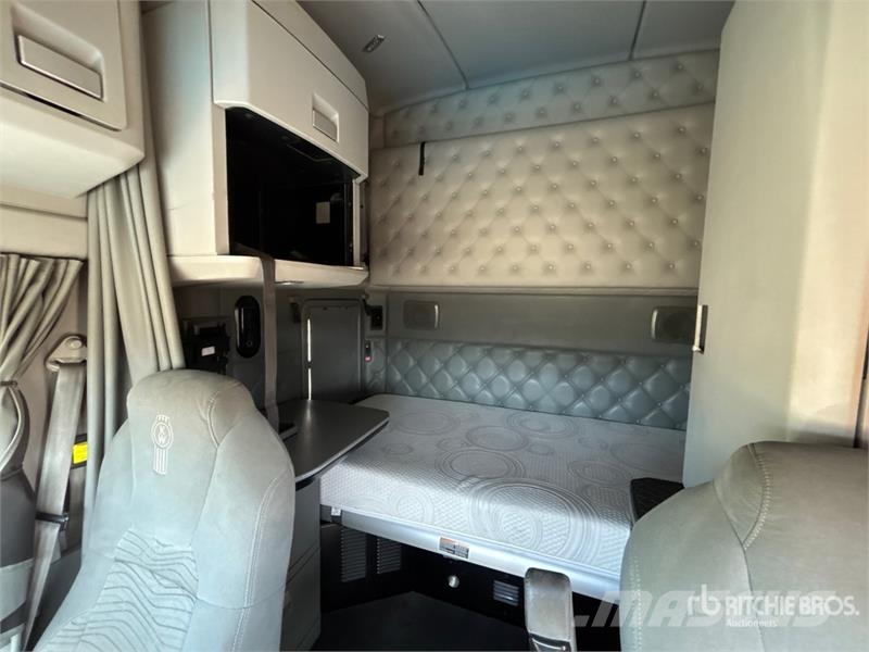Kenworth T680 Vetopöytäautot