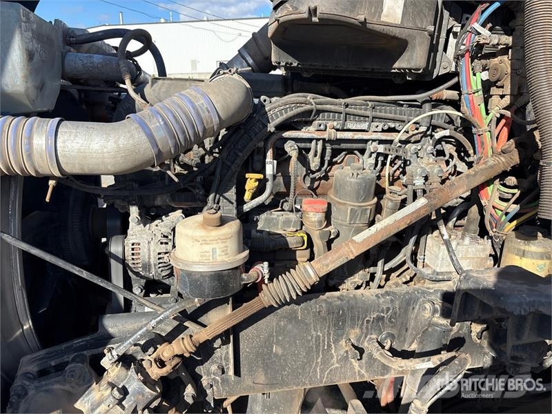 Kenworth T680 وحدات الجر