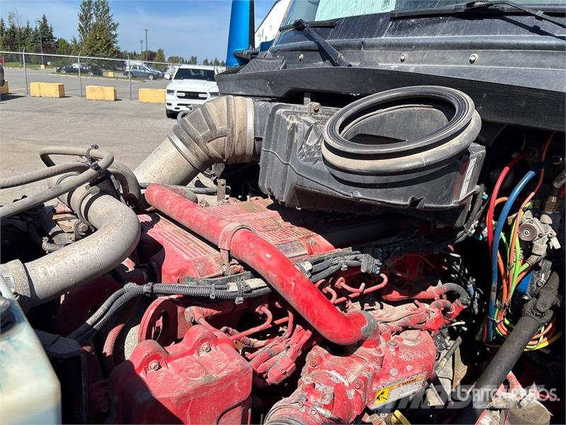 Kenworth T680 Vetopöytäautot