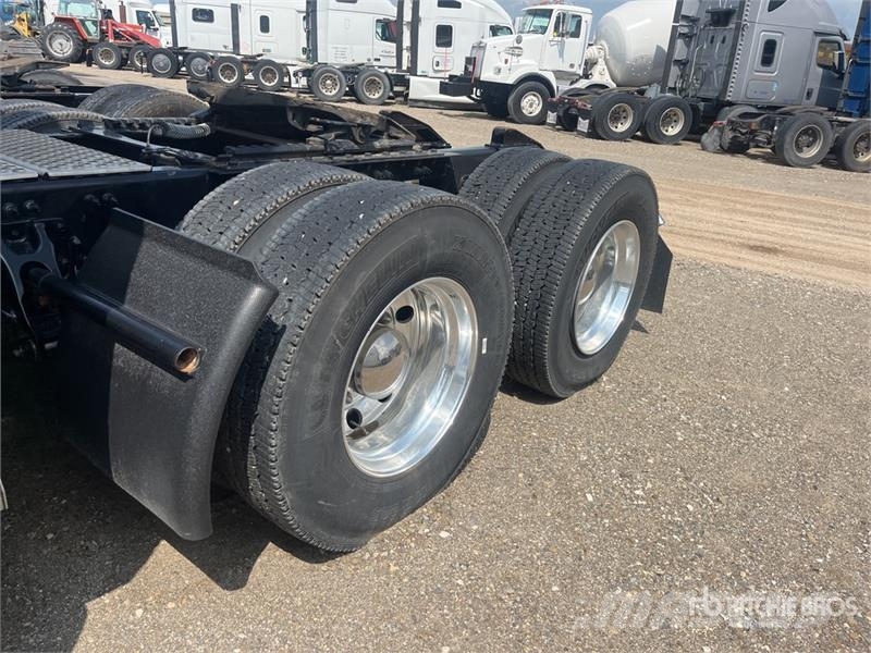 Kenworth T680 Τράκτορες