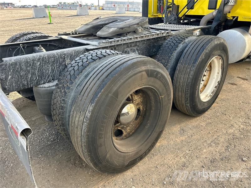Kenworth T680 Truck Tractor Units