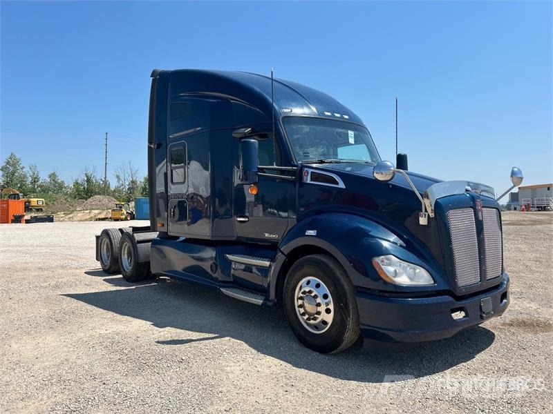 Kenworth T680 Truck Tractor Units
