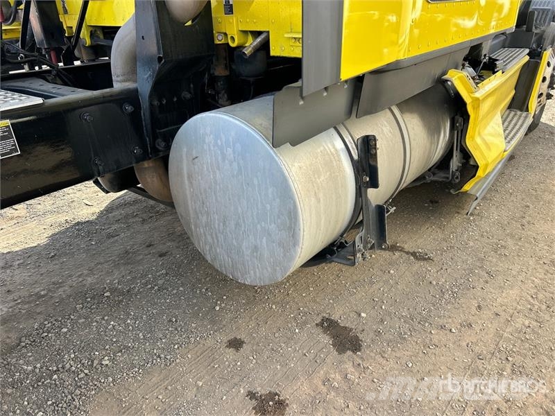 Kenworth T680 Truck Tractor Units