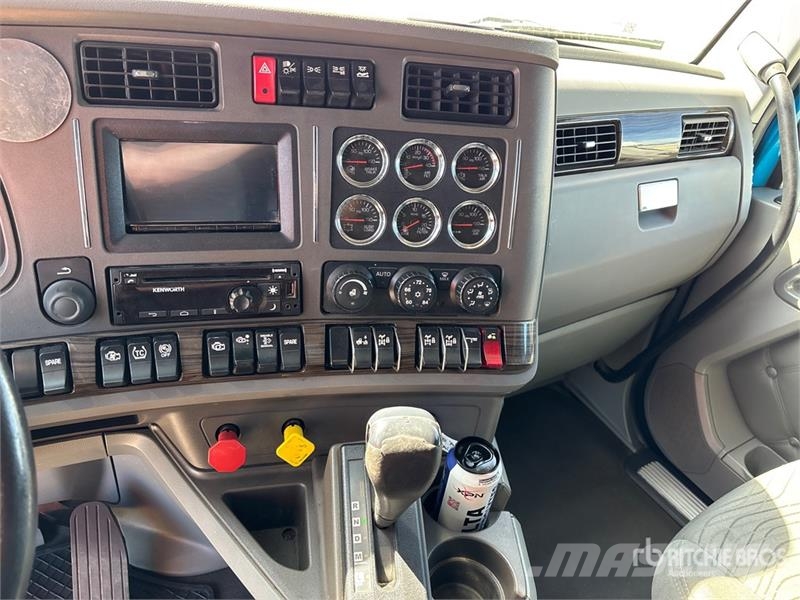 Kenworth T680 Vetopöytäautot