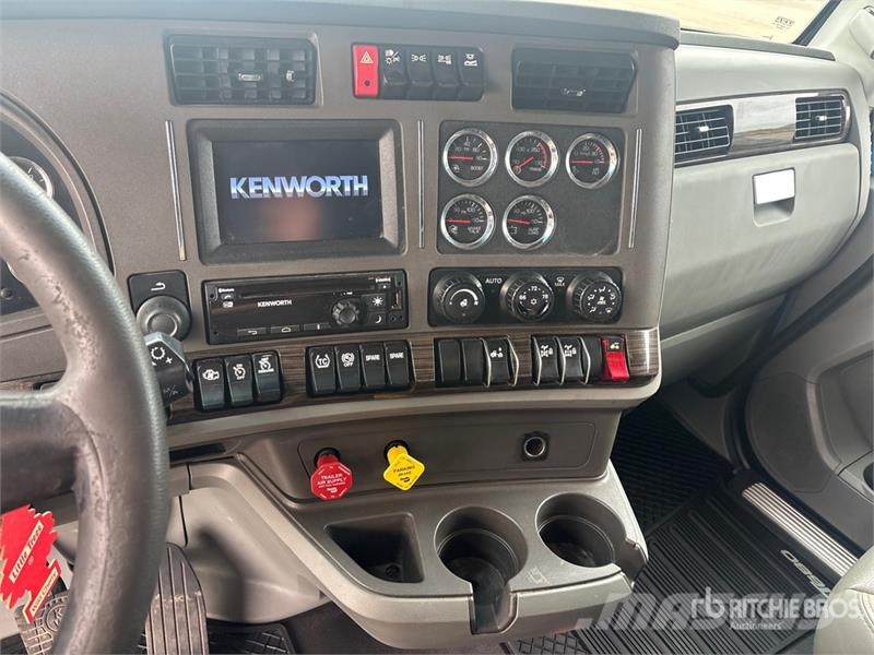 Kenworth T680 Vetopöytäautot