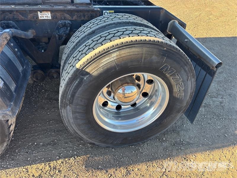 Kenworth T680 牵引车