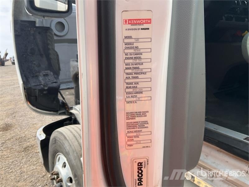 Kenworth T680 Vetopöytäautot