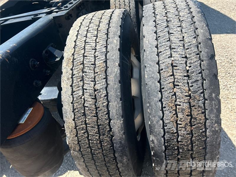 Kenworth T680 Truck Tractor Units
