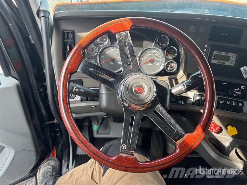Kenworth T680 Влекачи