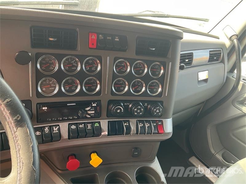 Kenworth T680 Vetopöytäautot