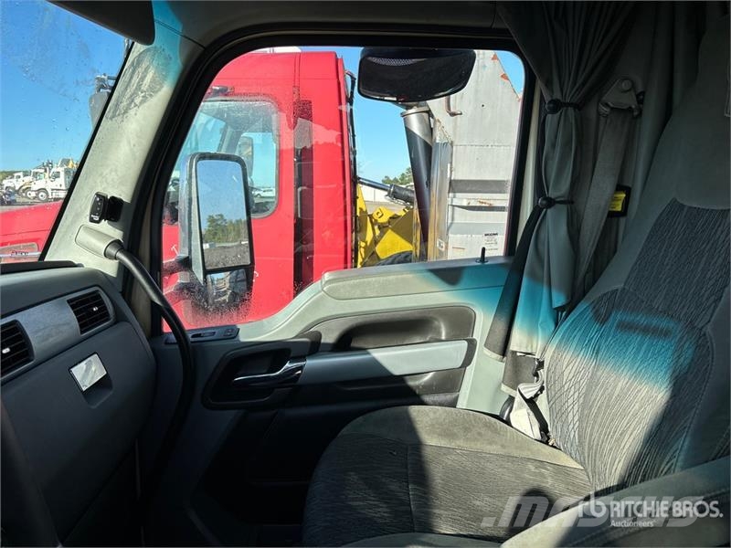 Kenworth T680 Tractor Units