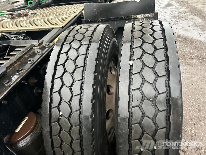 Kenworth T680 Truck Tractor Units