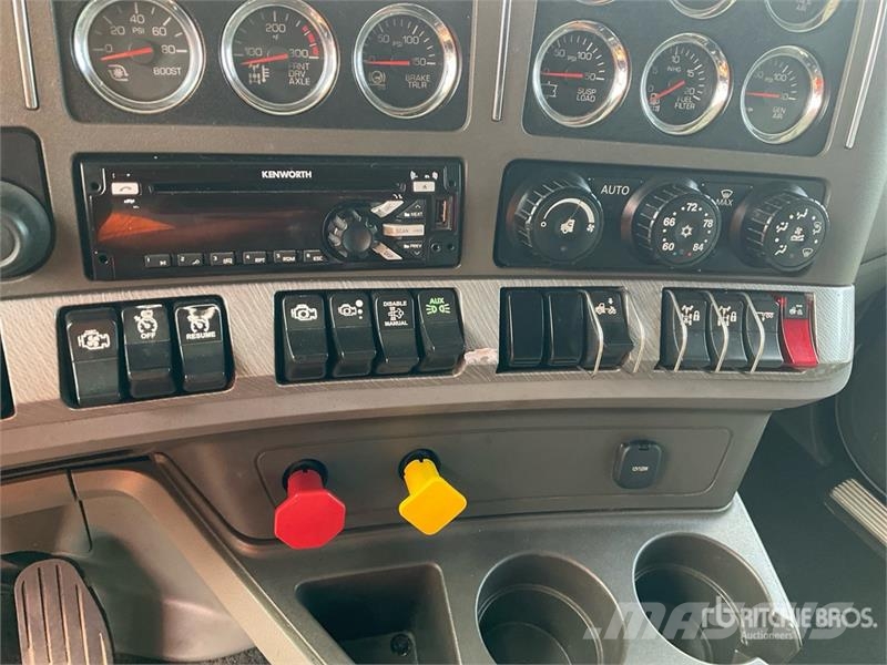Kenworth T680 Vetopöytäautot