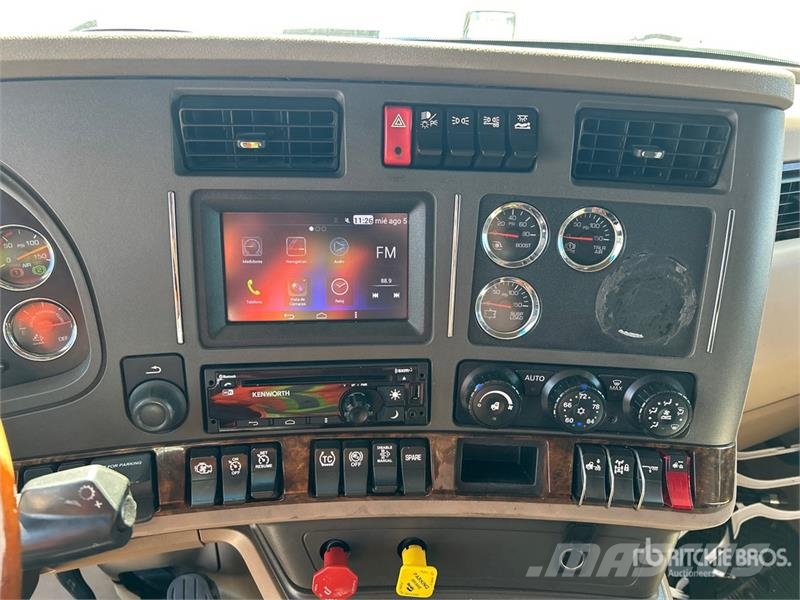Kenworth T680 Tractor Units